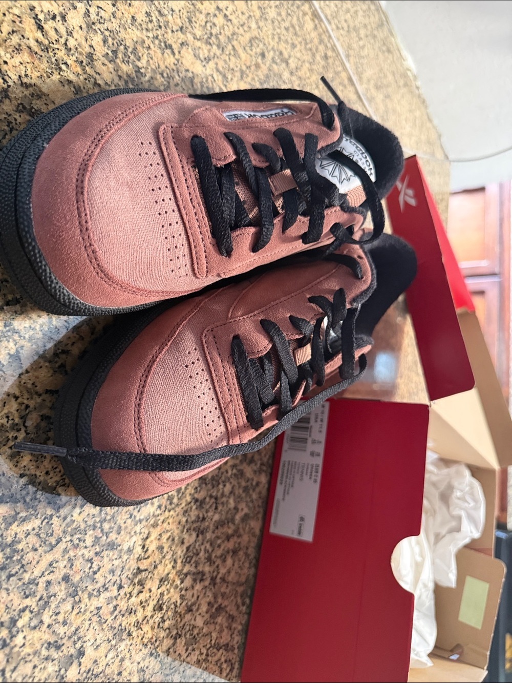 Reebok Rose Pink Suede Low-Top Sneakers with Black Accents men size 10 wom 11.5
